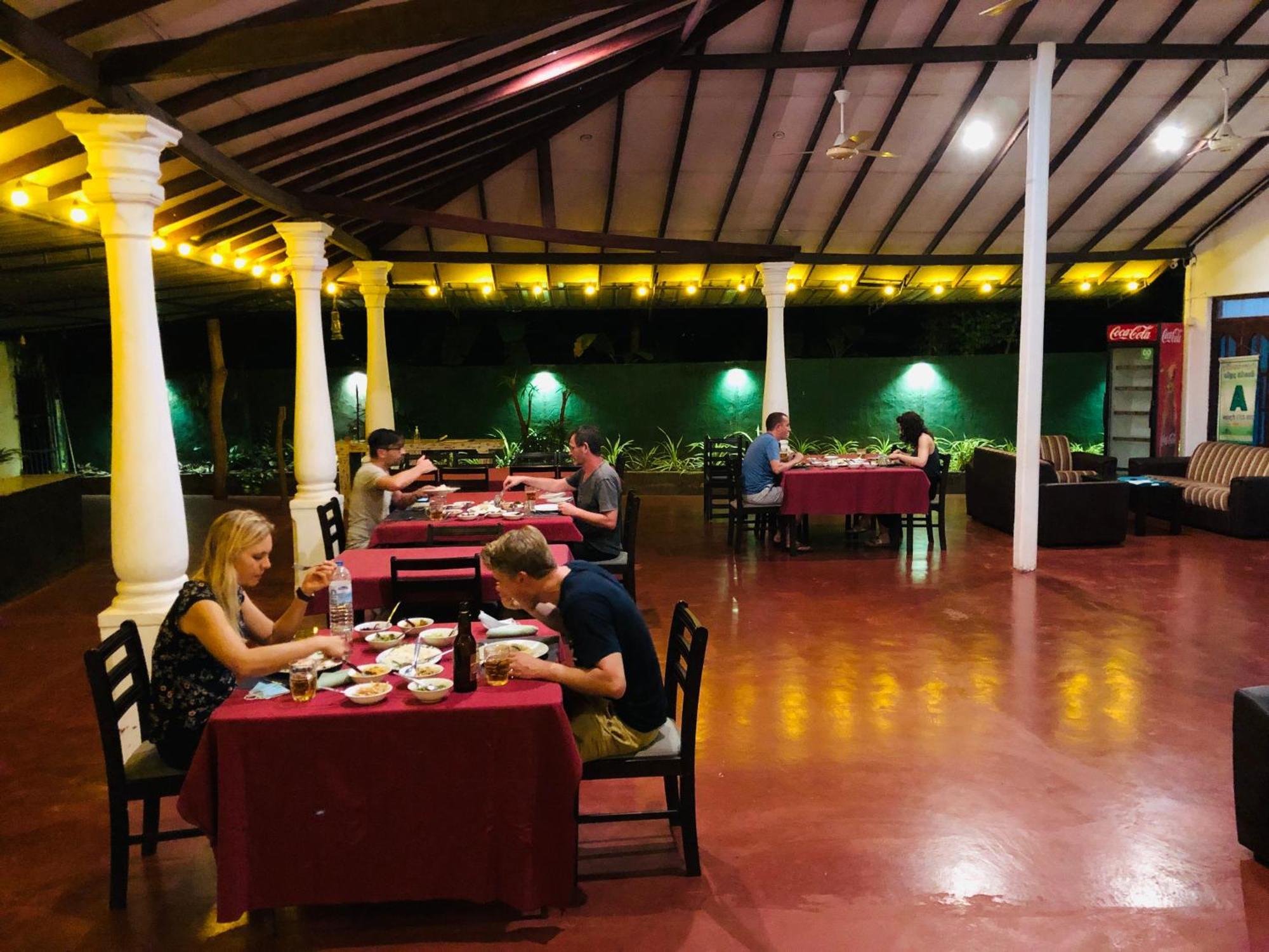 פולונרואה Tishan Holiday Resort מראה חיצוני תמונה