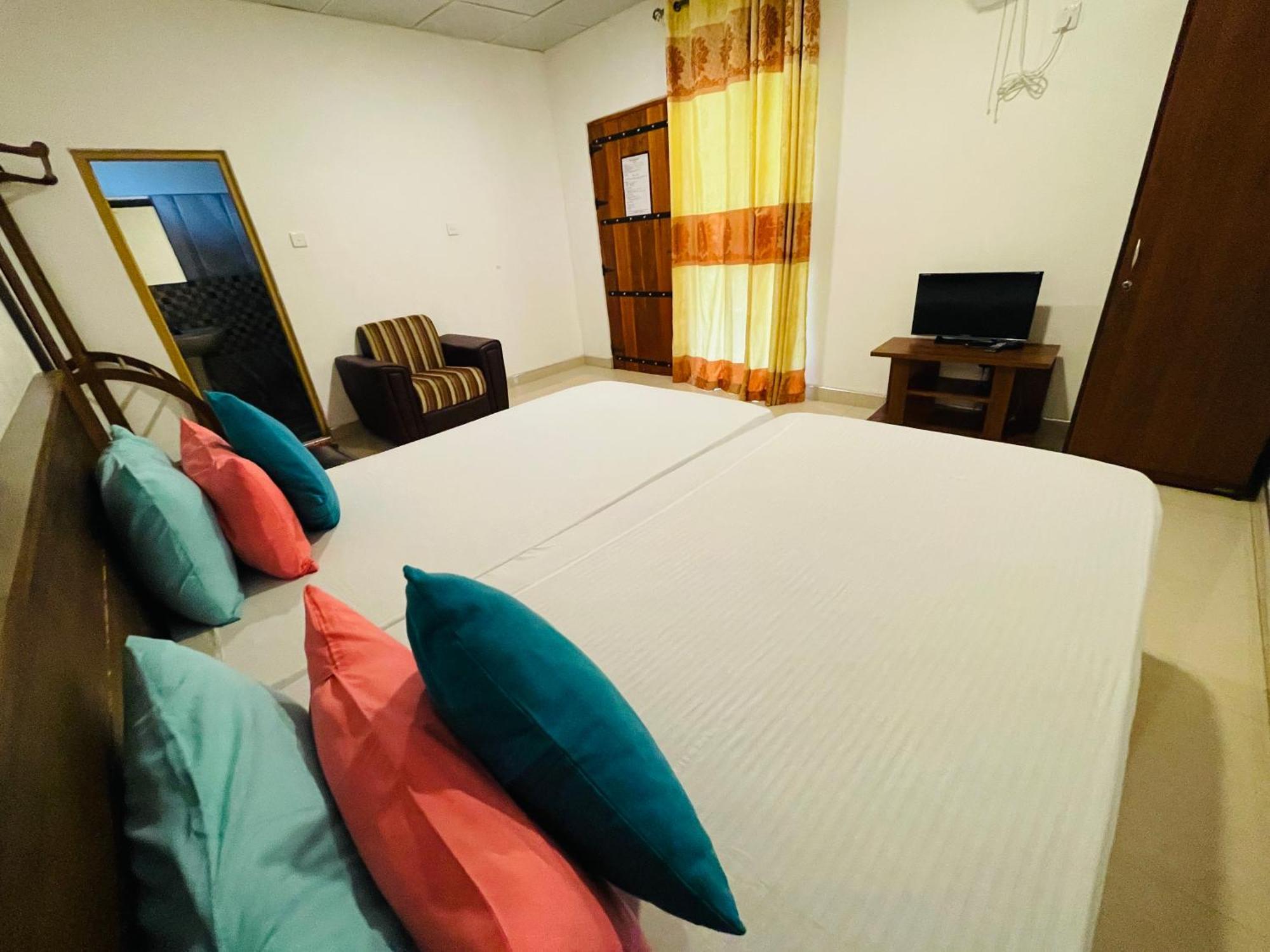 פולונרואה Tishan Holiday Resort חדר תמונה